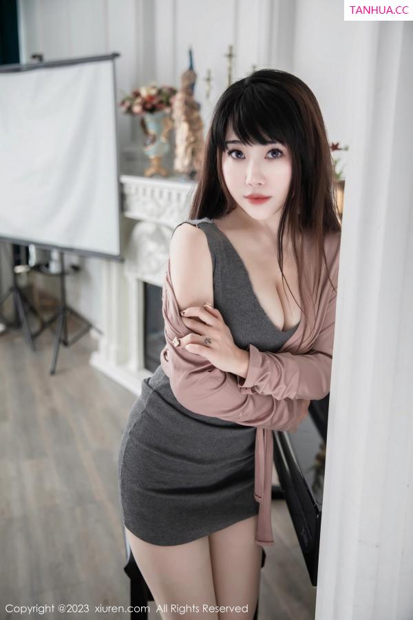   [XiuRen]高清写真图 2023.04.07 No.6532 严利娅Yuliya 丝袜美臀第14张图片